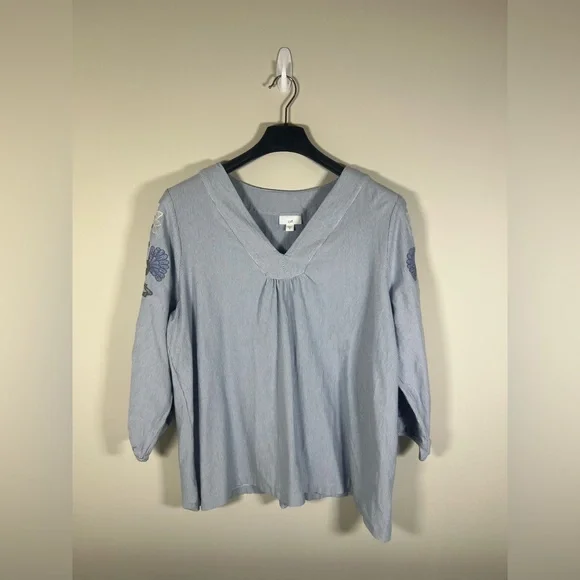 J.Jill Women Embroidered Striped Knit Top Powder Blue Size XL Floral V Neck - Picture 3 of 7